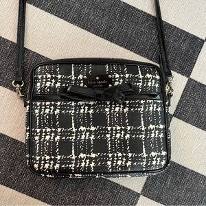 Kate Spade cross shoulder bag